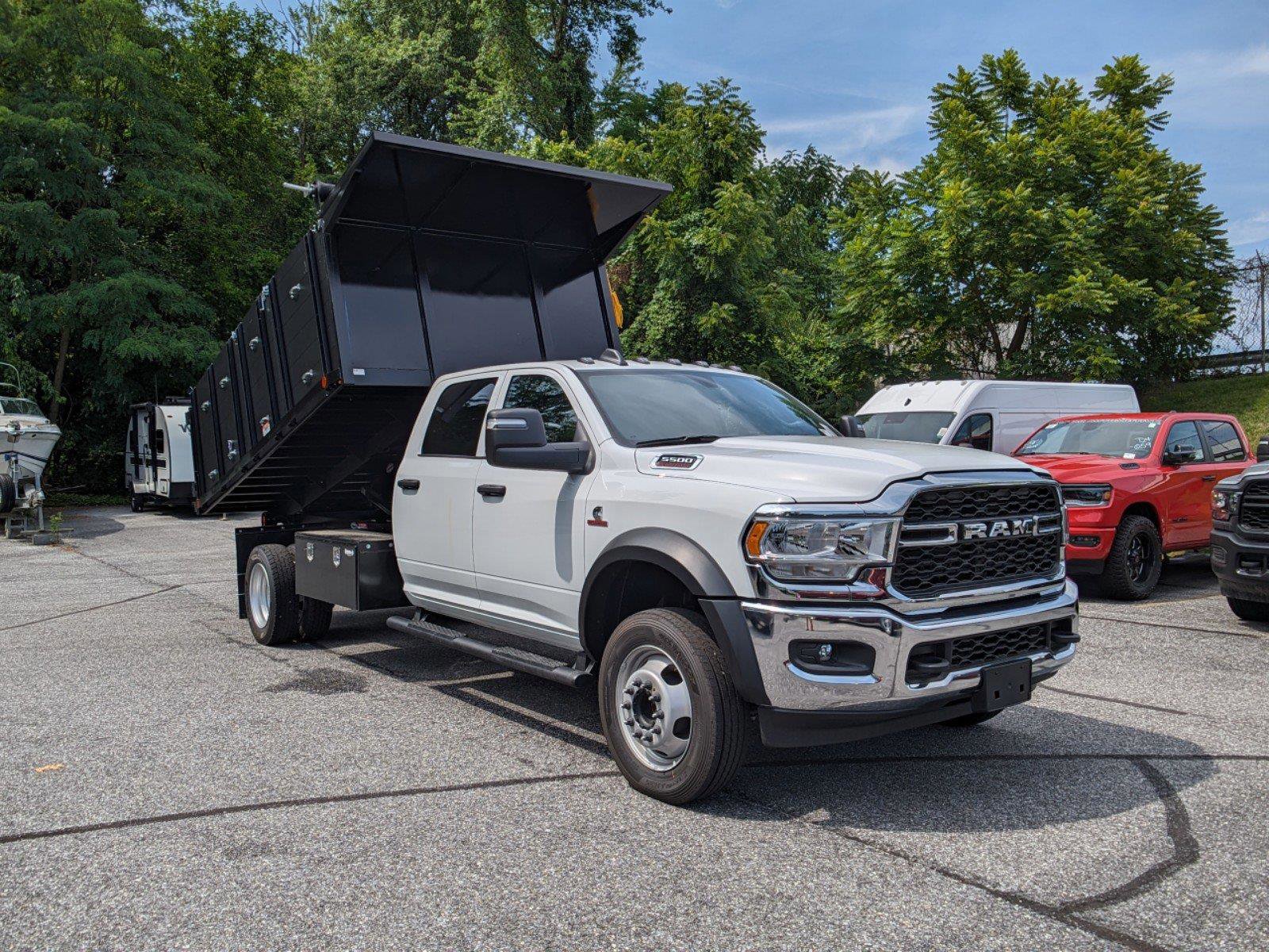 New 2024 RAM 5500 Tradesman w/ Chrome Appearance Group image 6