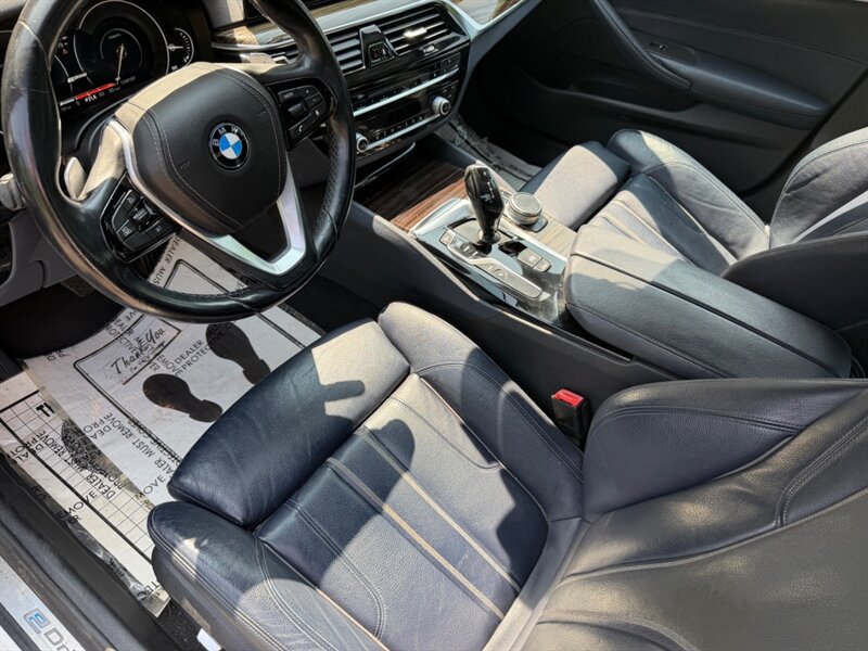 Used 2018 BMW 530e w/ Premium Package 2 RWD image 14