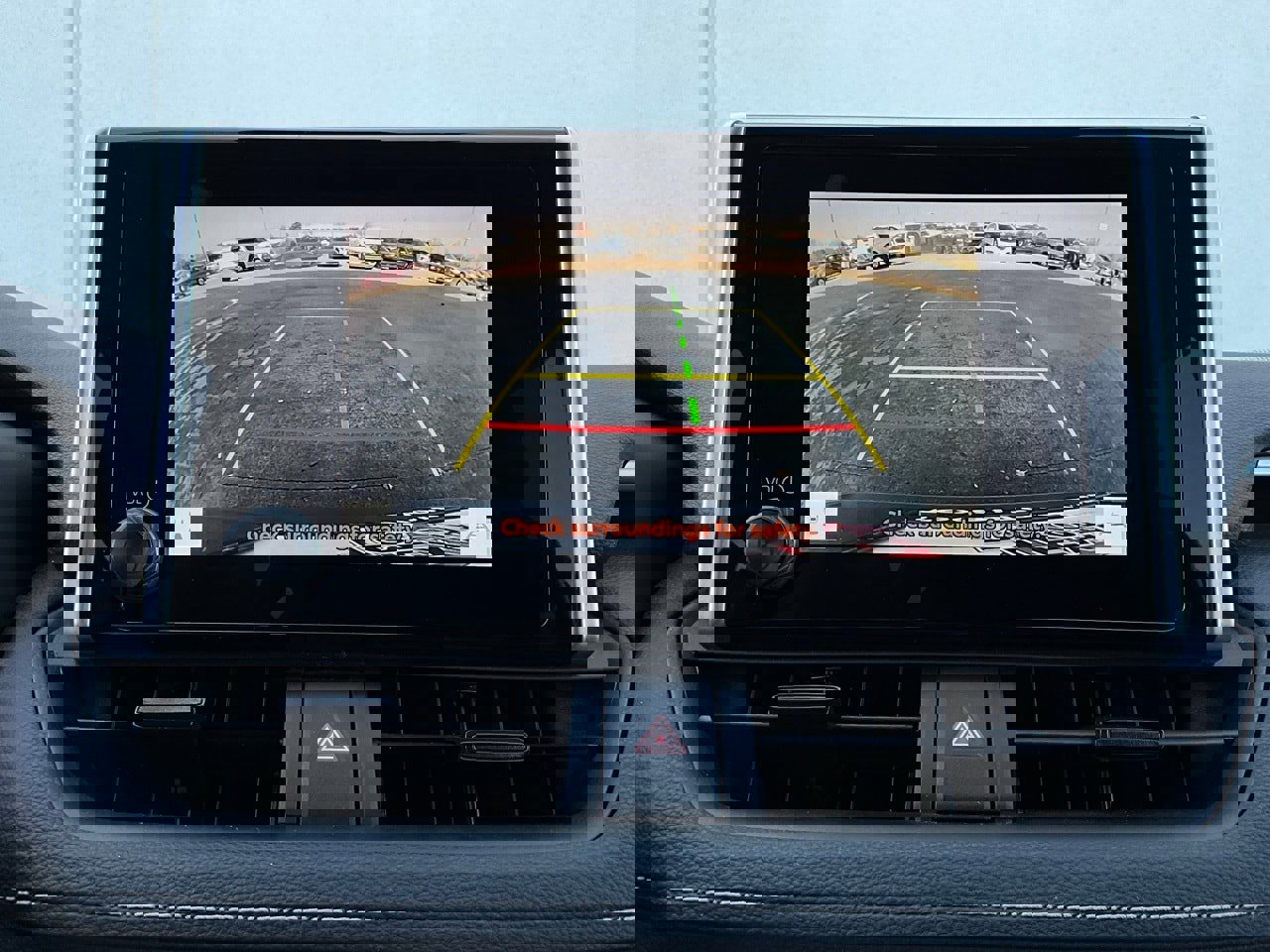 Used 2025 Toyota RAV4 XLE image 32