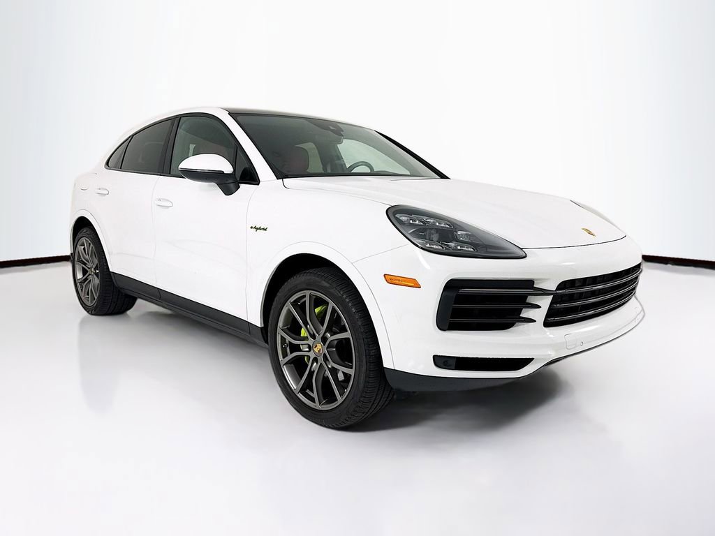 Certified 2023 Porsche Cayenne Platinum Edition w/ Premium Package Plus (PIA) image 7