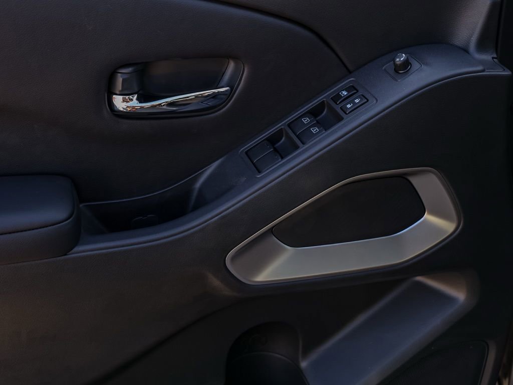 New 2026 Nissan Frontier SV image 23