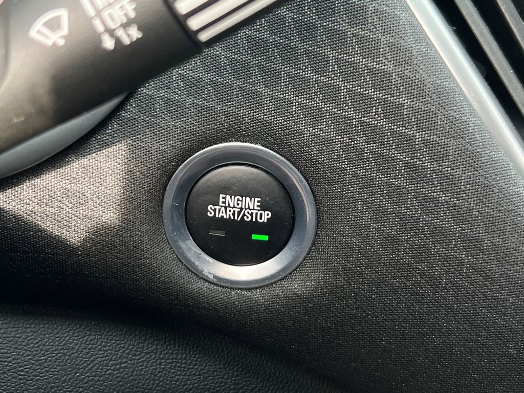 Used 2023 Chevrolet Malibu LT image 28