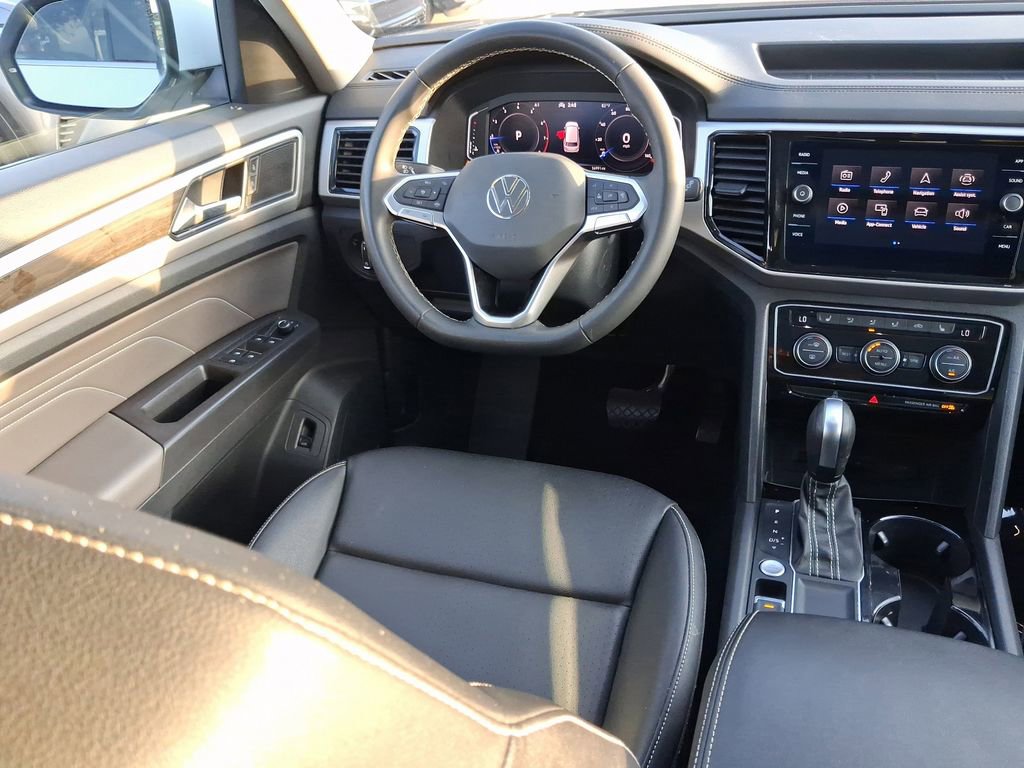 Certified 2023 Volkswagen Atlas SE w/ Panoramic Sunroof Package FWD image 10