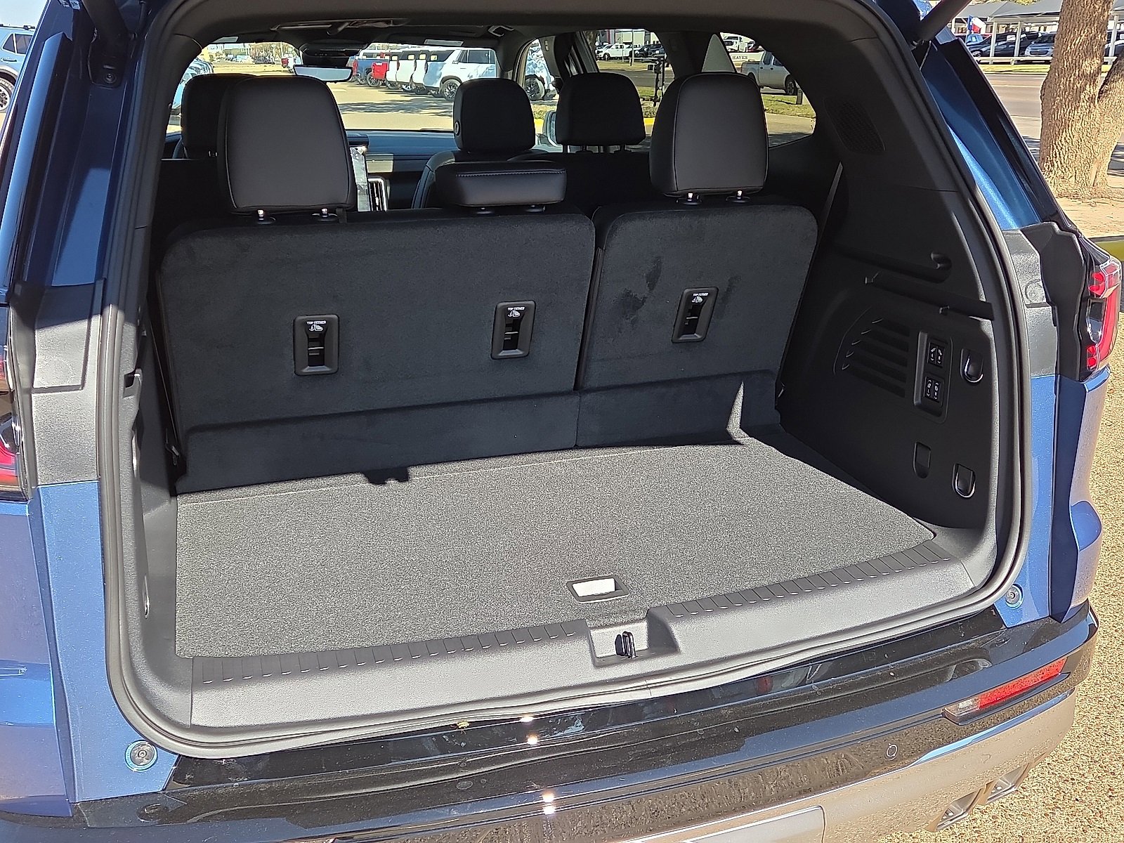 New 2026 GMC Acadia Denali w/ Super Cruise Package image 7