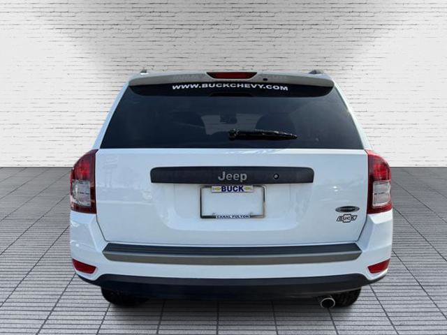 Used 2016 Jeep Compass Sport image 3