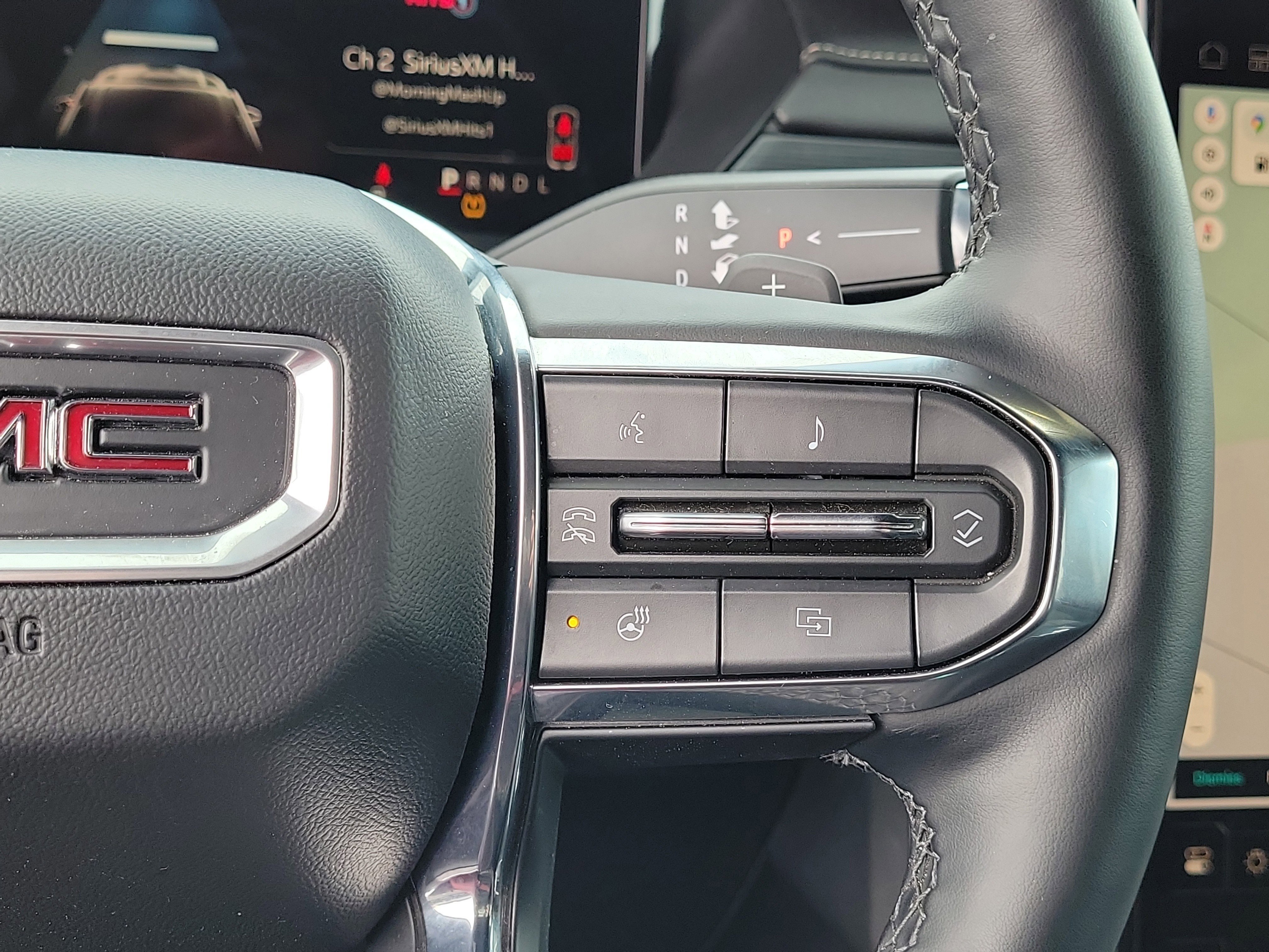 Used 2025 GMC Acadia Elevation image 26