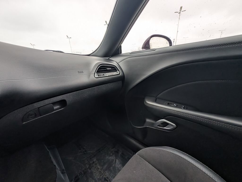 Used 2022 Dodge Challenger GT w/ Plus Package image 29