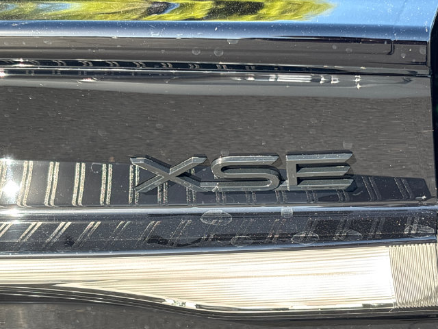 New 2027 Toyota Prius Plug-In Hybrid w/ Limited Premium Package FWD image 12