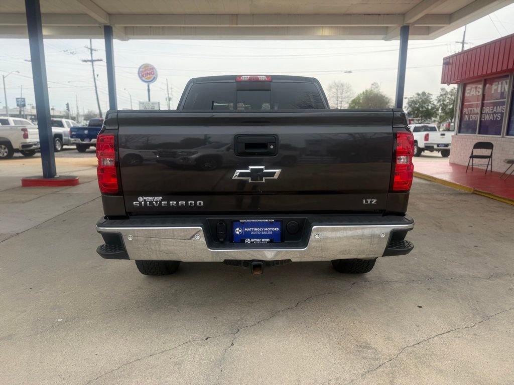 Used 2015 Chevrolet Silverado 1500 LTZ Z71 w/ LTZ Plus Package image 4