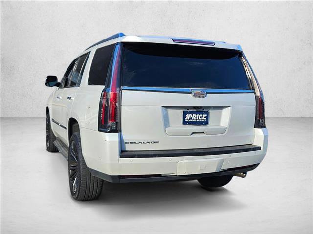 Used 2017 Cadillac Escalade Luxury image 7