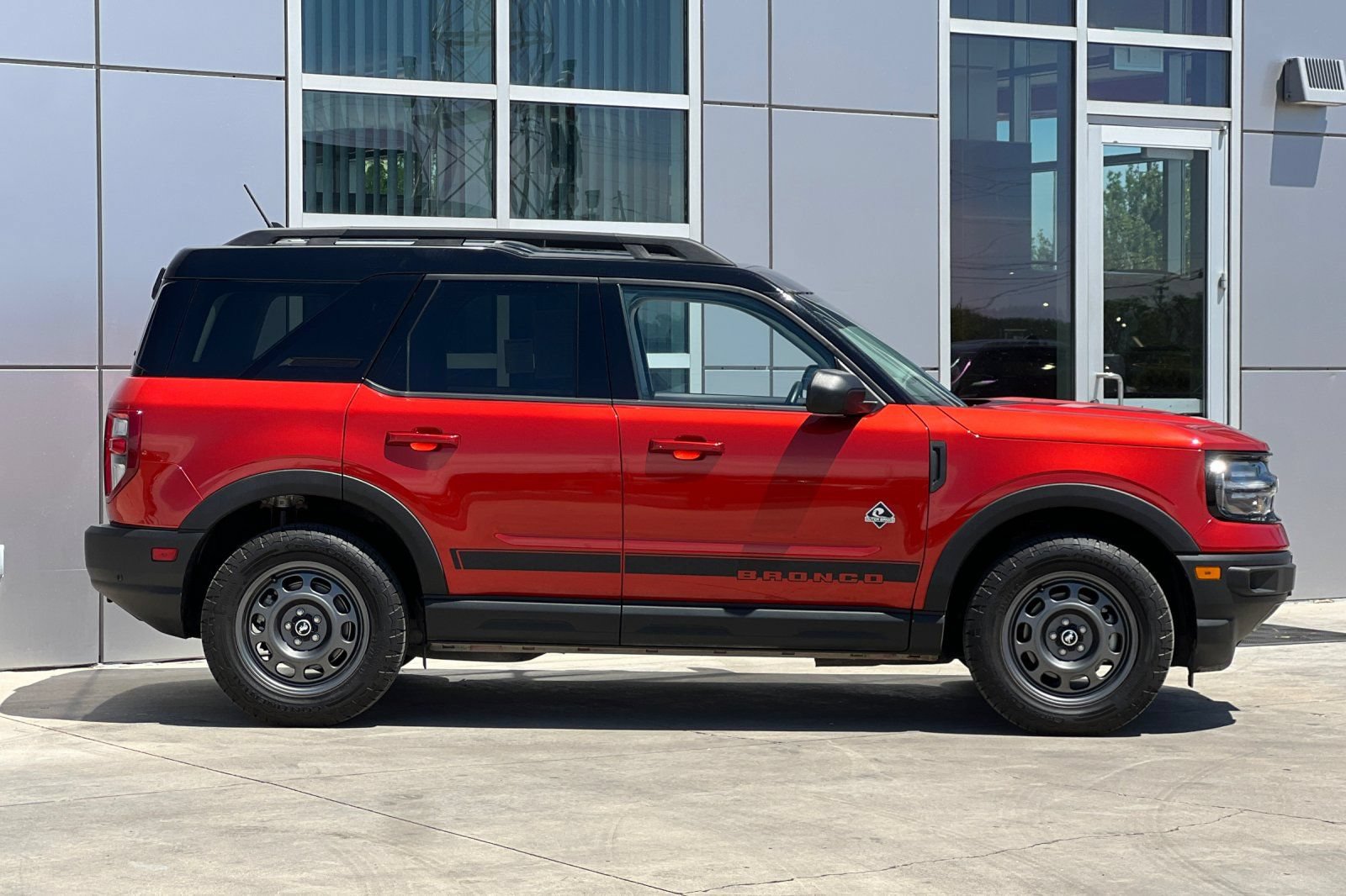 Used 2024 Ford Bronco Sport Outer Banks AWD/4WD image 3