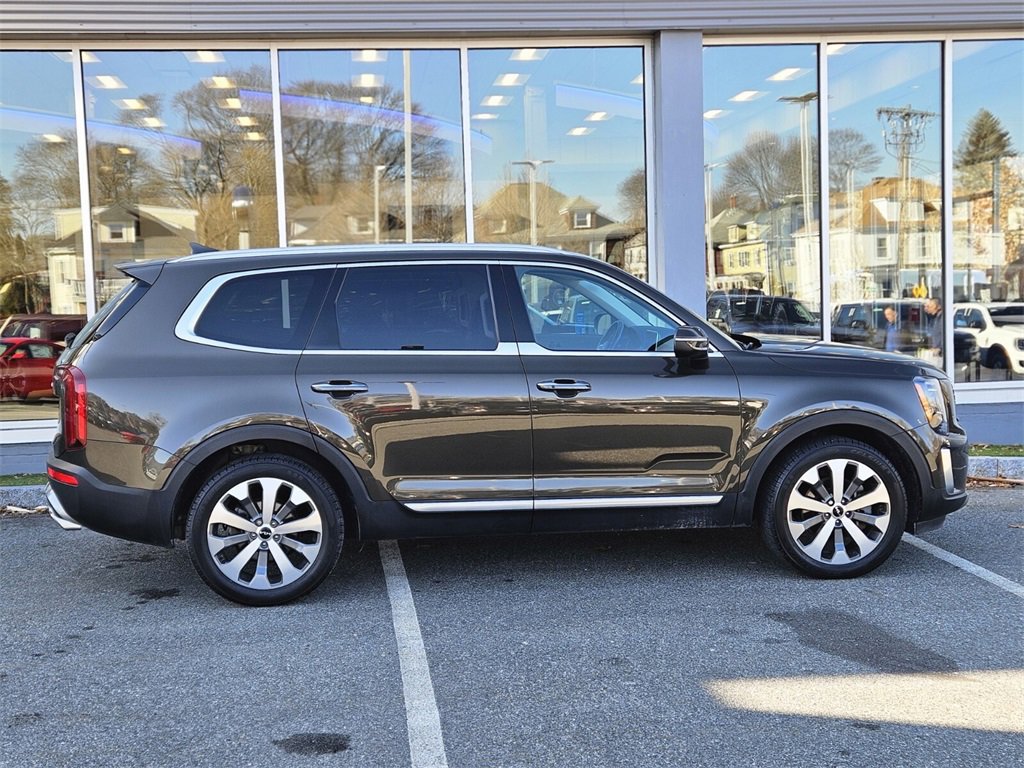 Used 2022 Kia Telluride S image 5