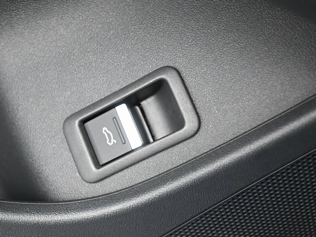 Used 2023 Audi Q4 e-tron Premium Plus w/ Premium Plus image 22