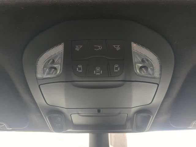 New 2027 Chrysler Pacifica Pinnacle w/ Theater Group AWD/4WD image 25