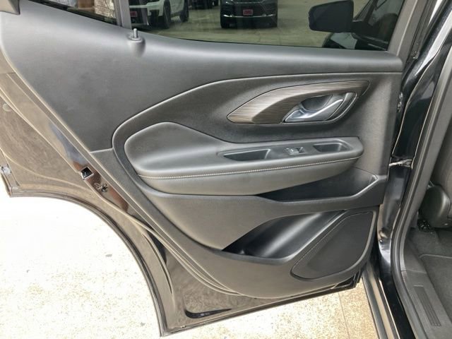 Used 2023 GMC Terrain SLE w/ Driver Convenience Package image 20