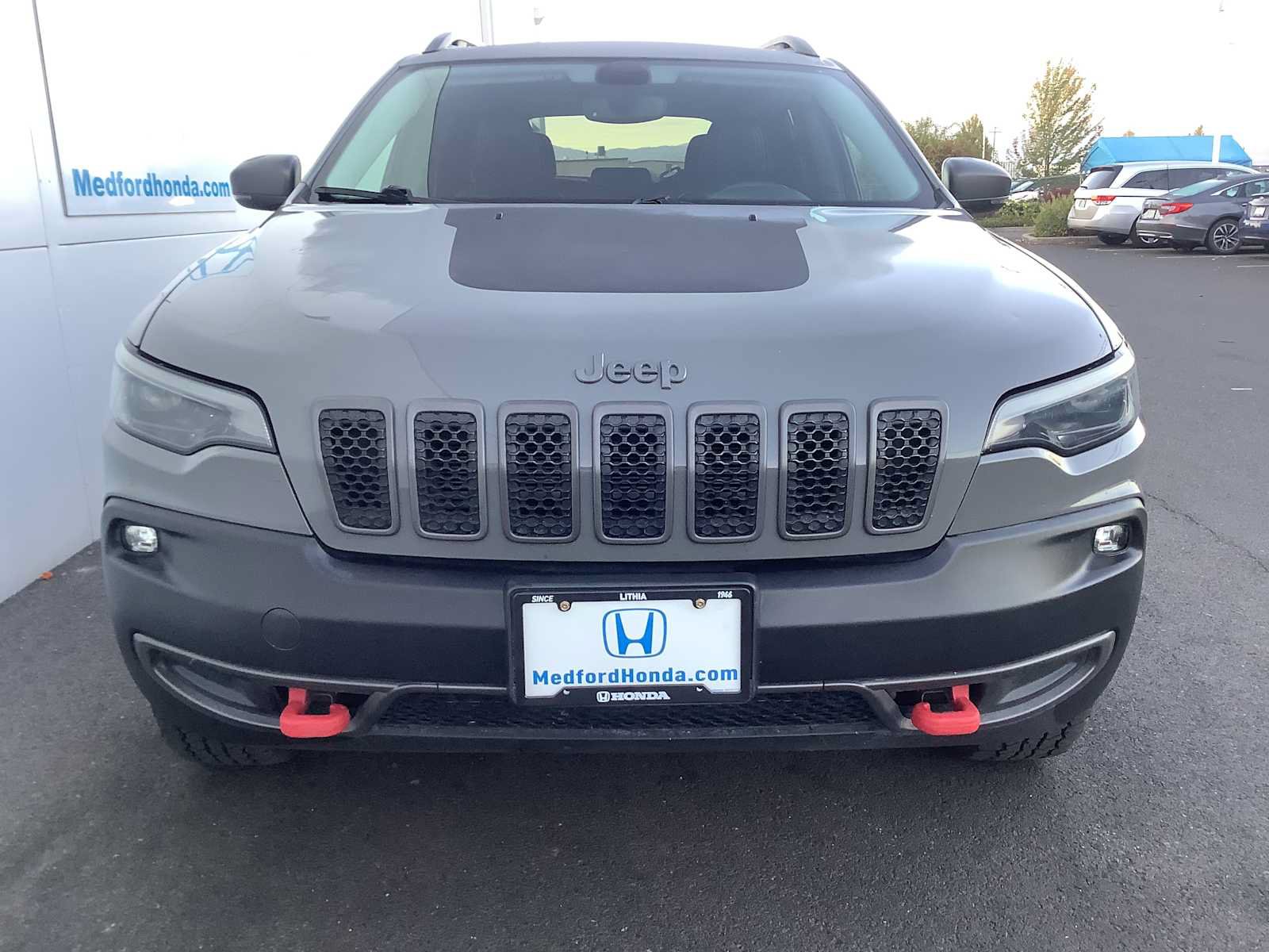 Used 2019 Jeep Cherokee Trailhawk w/ Comfort/Convenience Group AWD/4WD image 9