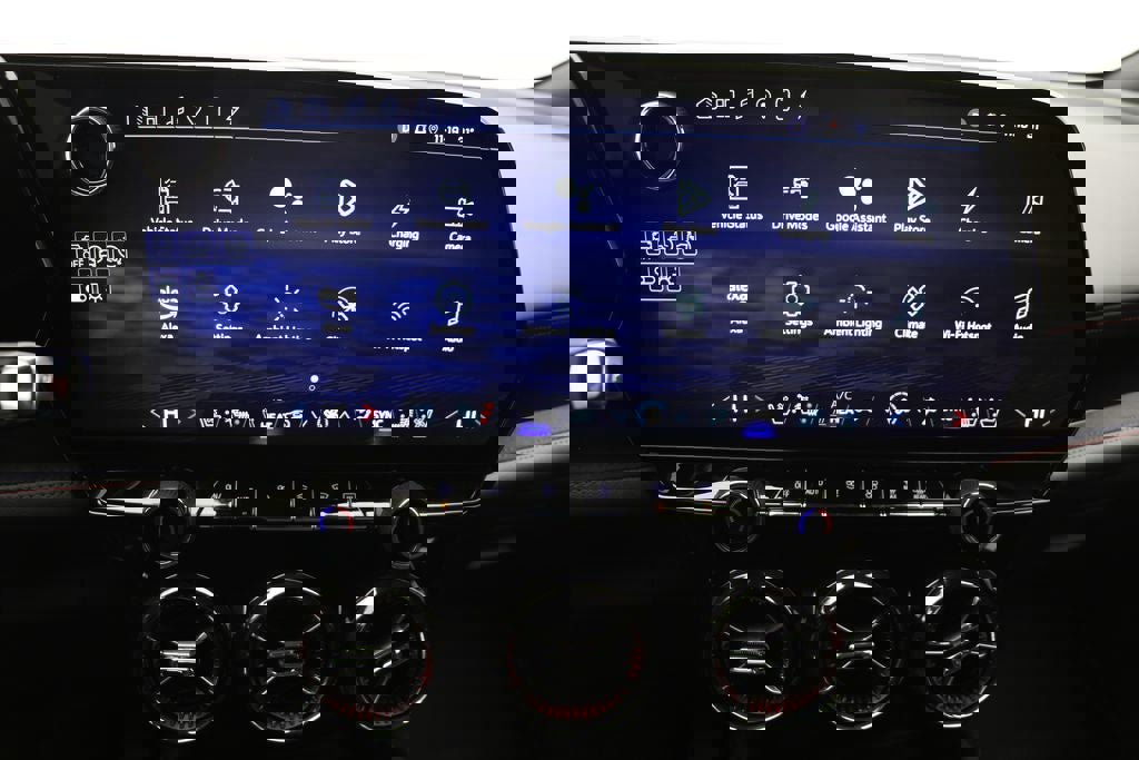 Used 2024 Chevrolet Blazer EV RS image 23