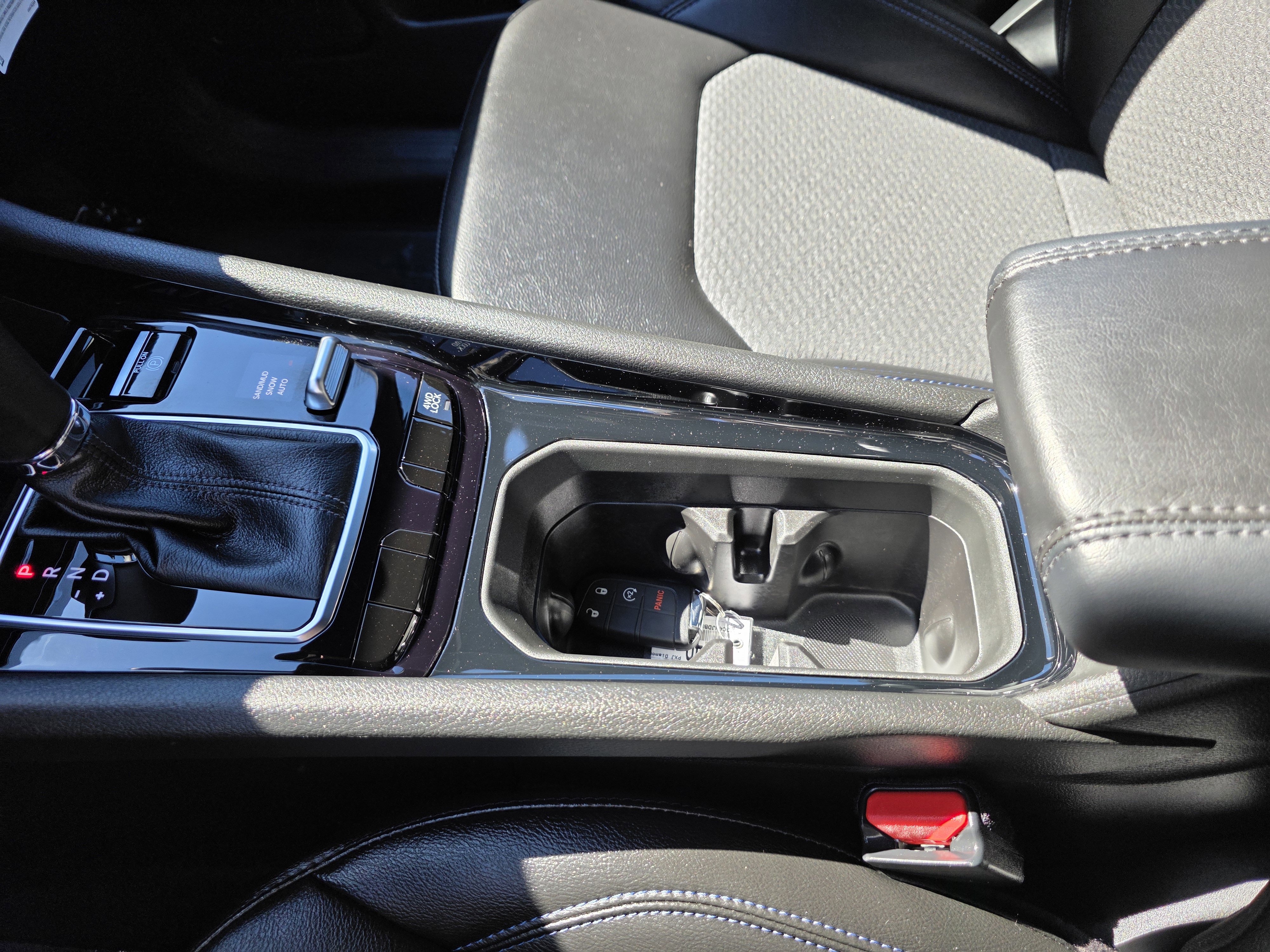 New 2026 Jeep Compass Latitude AWD/4WD image 10