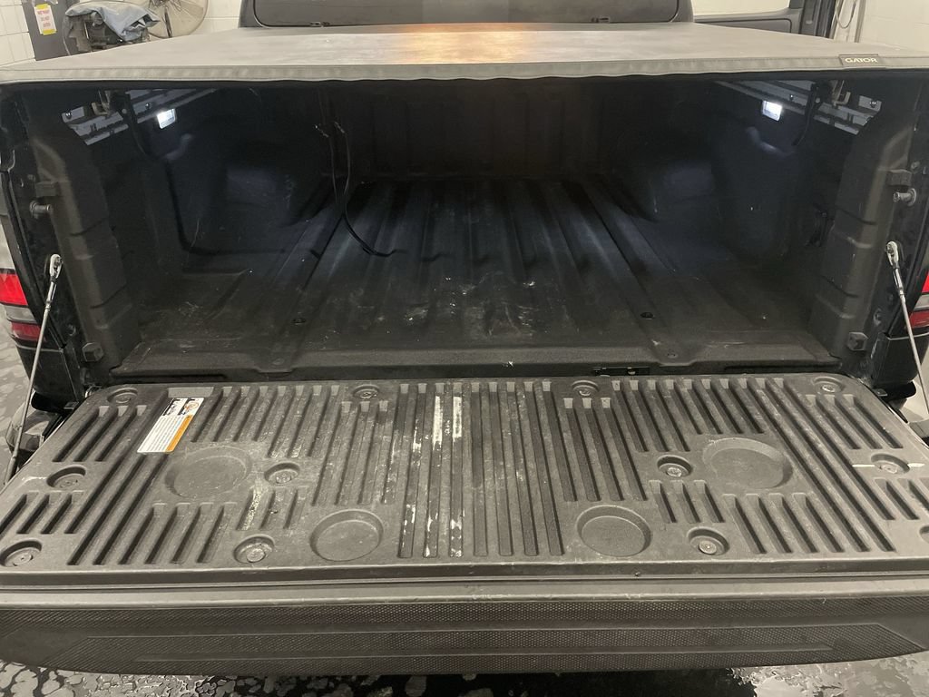 Used 2023 Nissan Frontier SV w/ SV Convenience Package AWD/4WD image 17
