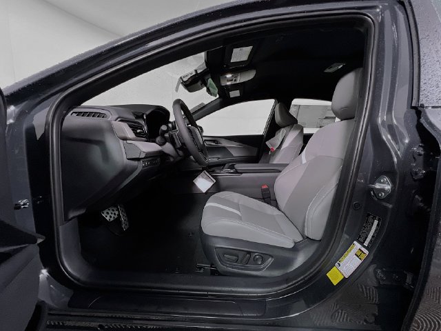 New 2025 Toyota Camry SE FWD image 12