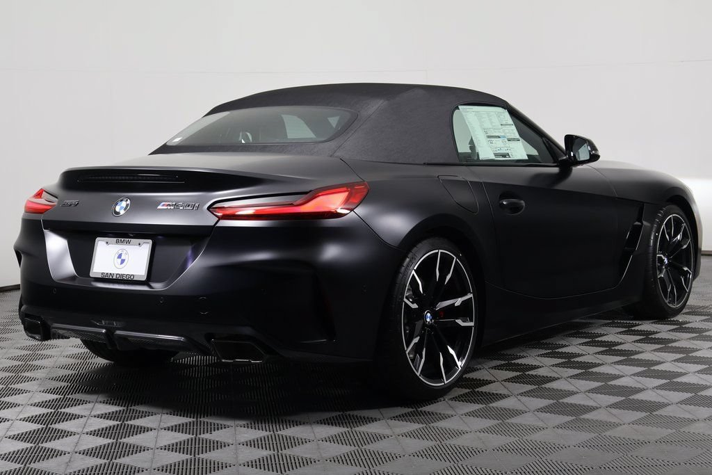 New 2026 BMW Z4 M40i RWD image 2