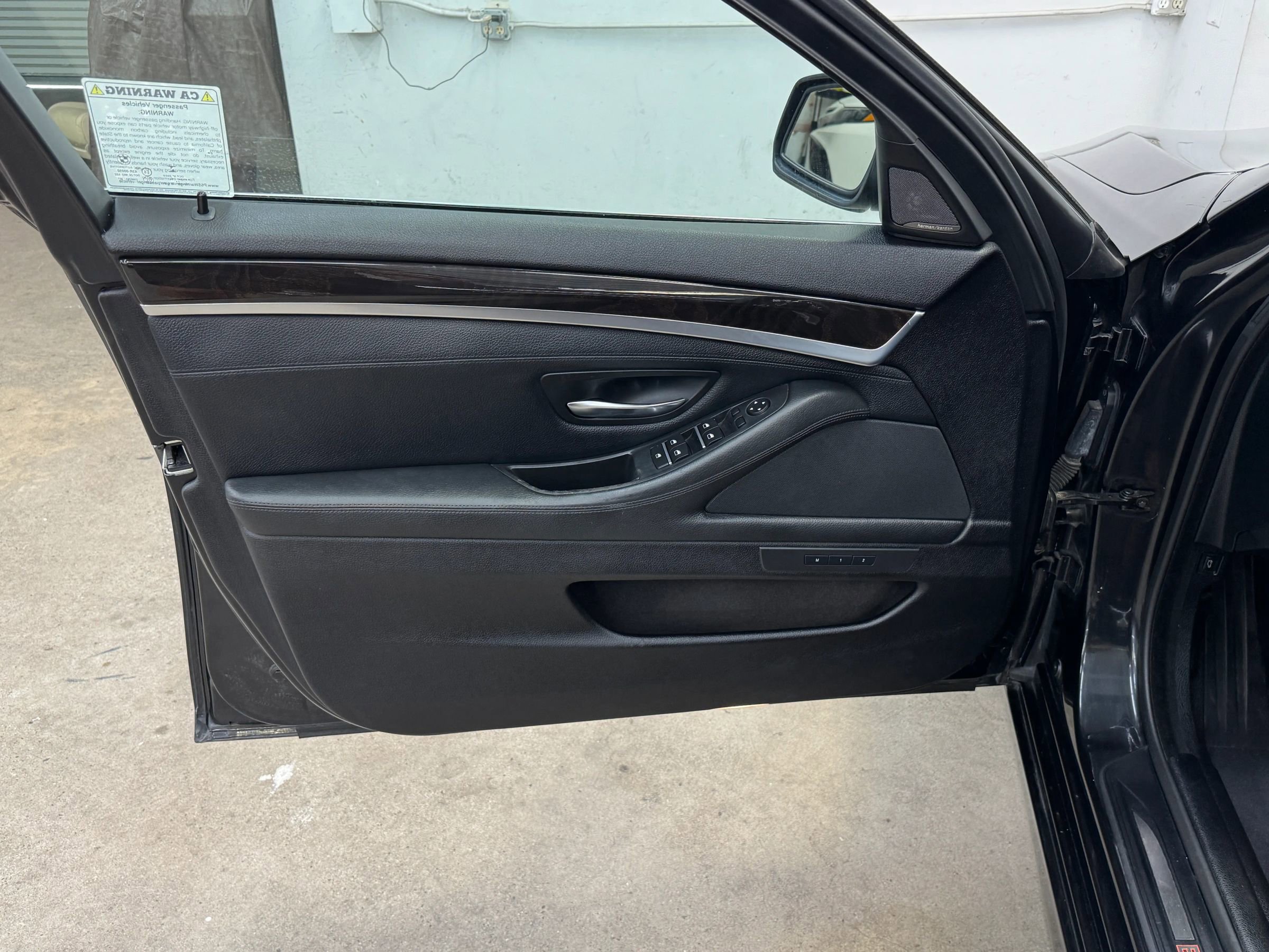 Used 2014 BMW 550i 550i Sedan 4D RWD image 10
