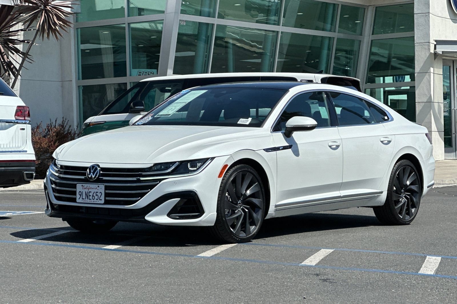Used 2023 Volkswagen Arteon SEL AWD/4WD image 8