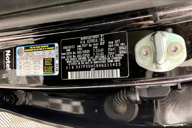 Certified 2022 Kia Telluride SX w/ Nightfall Edition Package AWD/4WD image 17