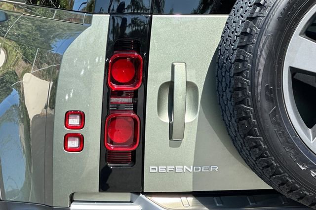 Certified 2025 Land Rover Defender 110 S AWD/4WD image 25