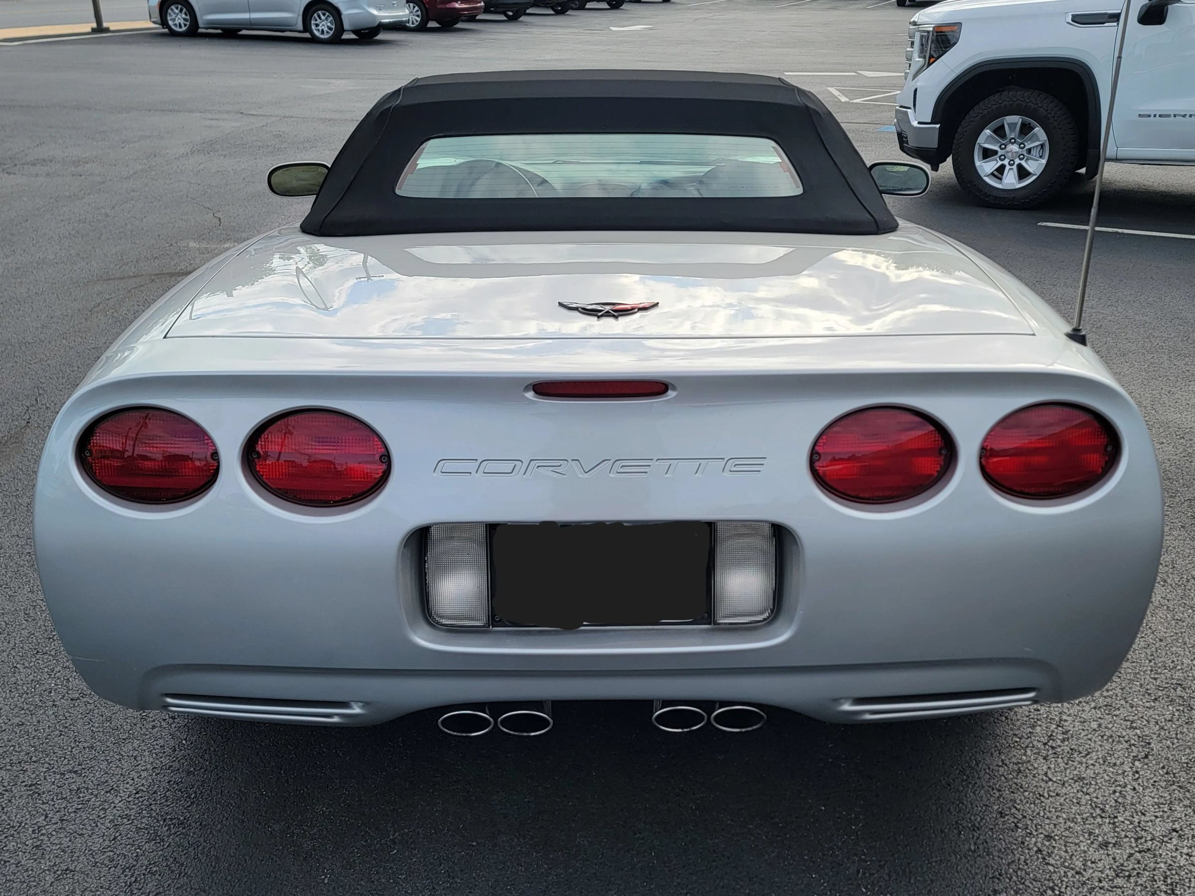 Used 2001 Chevrolet Corvette Convertible w/ Preferred Equipment Group1 RWD image 6