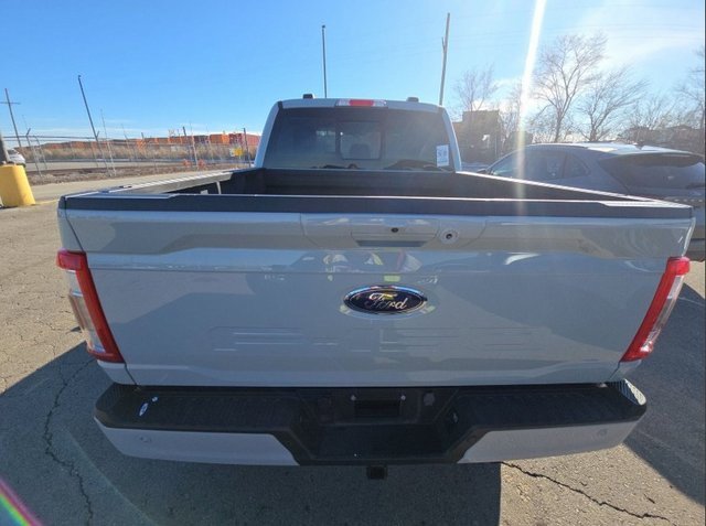 Used 2023 Ford F150 Lariat w/ Max Trailer Tow Package image 6