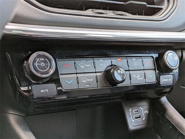Used 2023 Jeep Compass Limited image 21