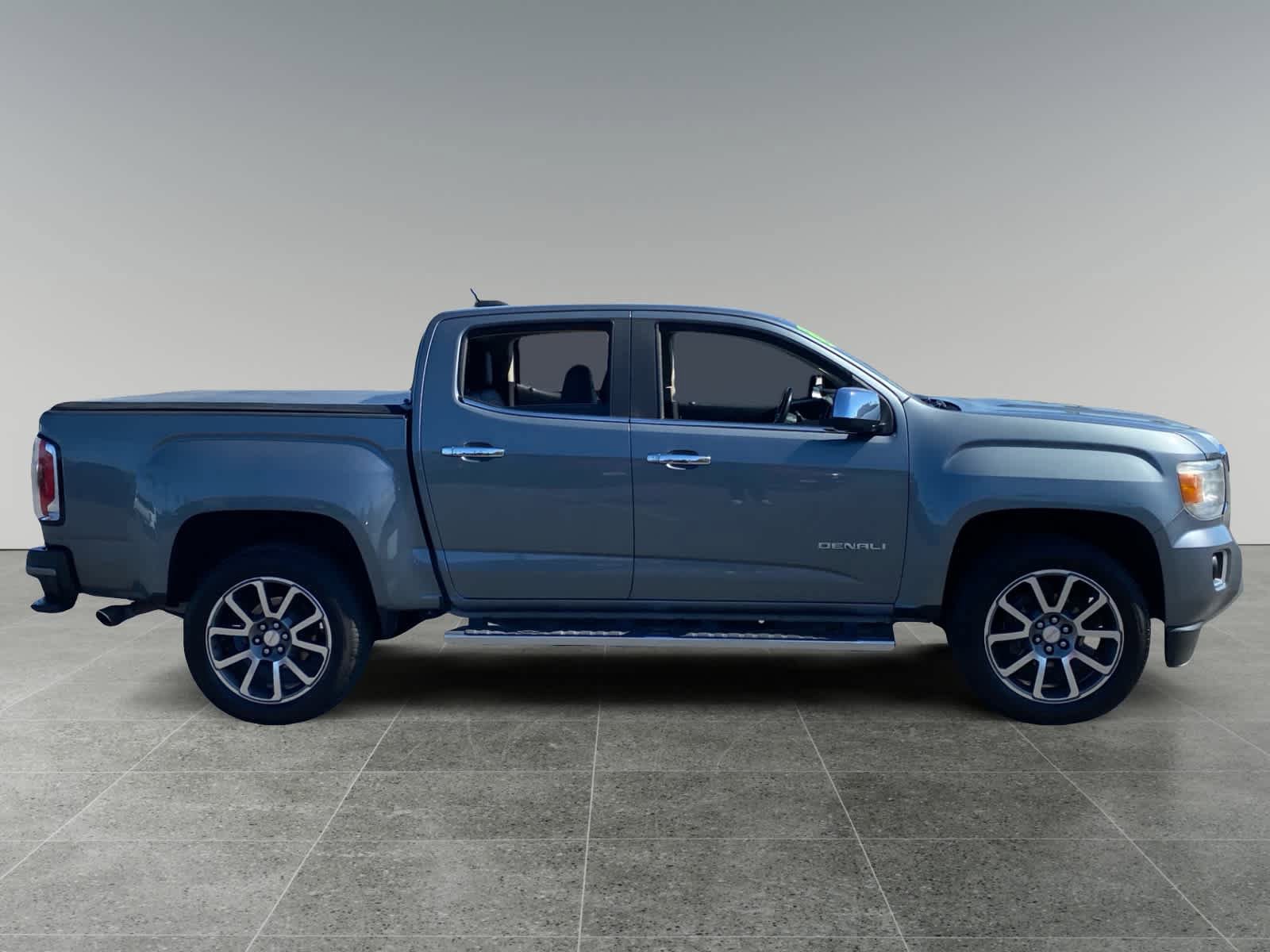 Used 2019 GMC Canyon Denali image 6
