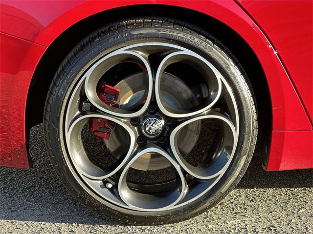 Used 2022 Alfa Romeo Giulia Veloce image 33