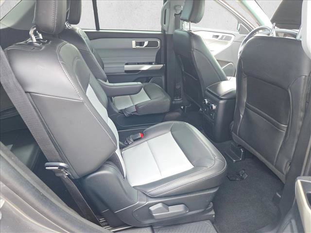 Used 2023 Ford Explorer XLT w/ Equipment Group 202A RWD image 20
