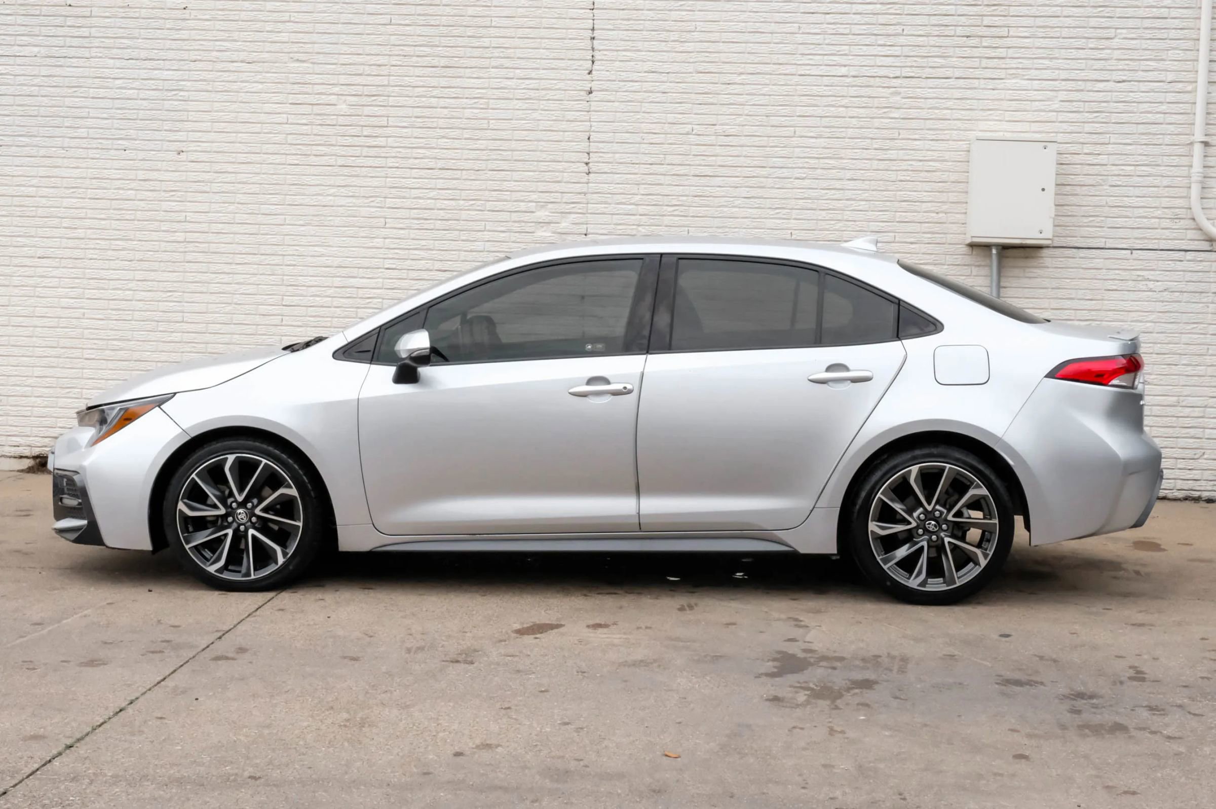 Used 2020 Toyota Corolla SE FWD image 10