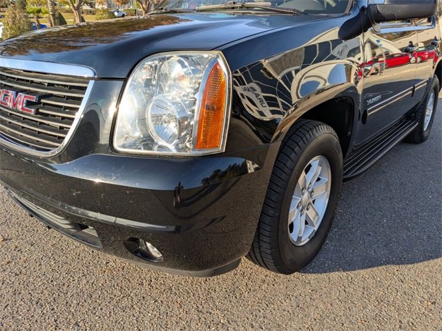 Used 2013 GMC Yukon SLT w/ SLT-2 Equipment Package image 5