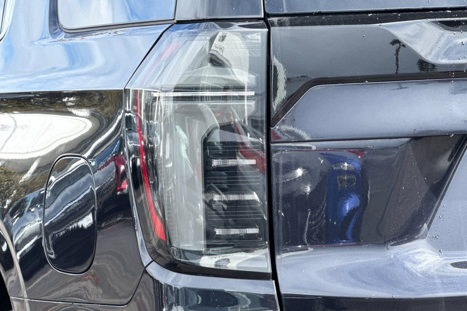 Used 2025 Chevrolet Tahoe Premier image 43