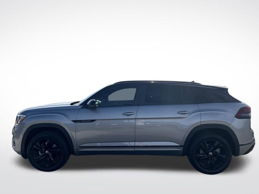 Used 2025 Volkswagen Atlas Cross Sport SEL R-Line image 8