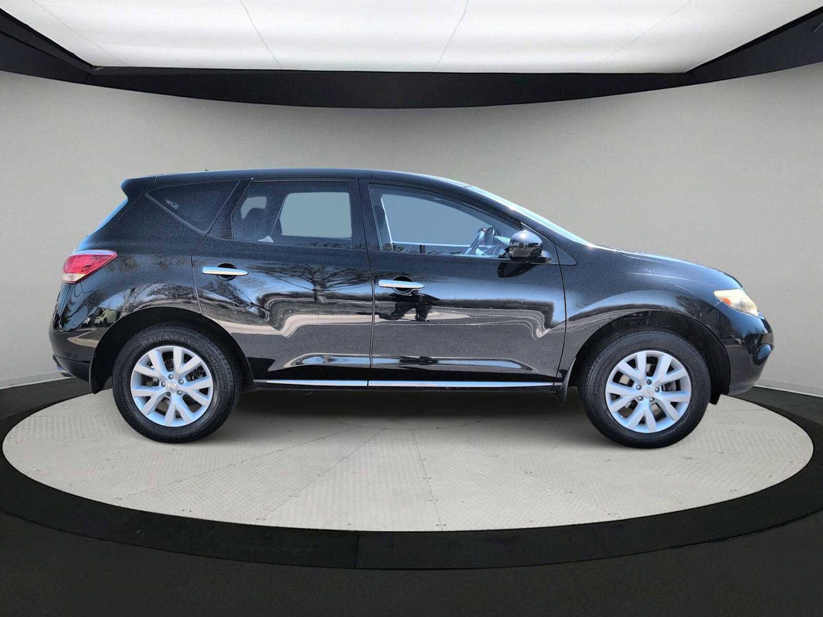 Used 2012 Nissan Murano S FWD image 9