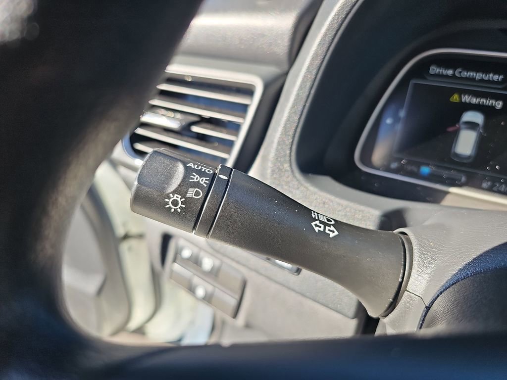 Used 2020 Nissan Leaf S w/ S Charge Package image 29