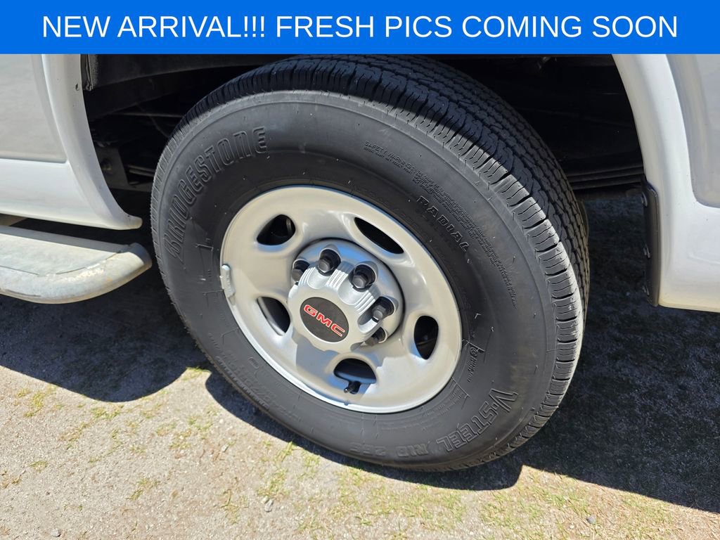 Used 2024 GMC Savana 2500 w/ Driver Convenience Package RWD image 9