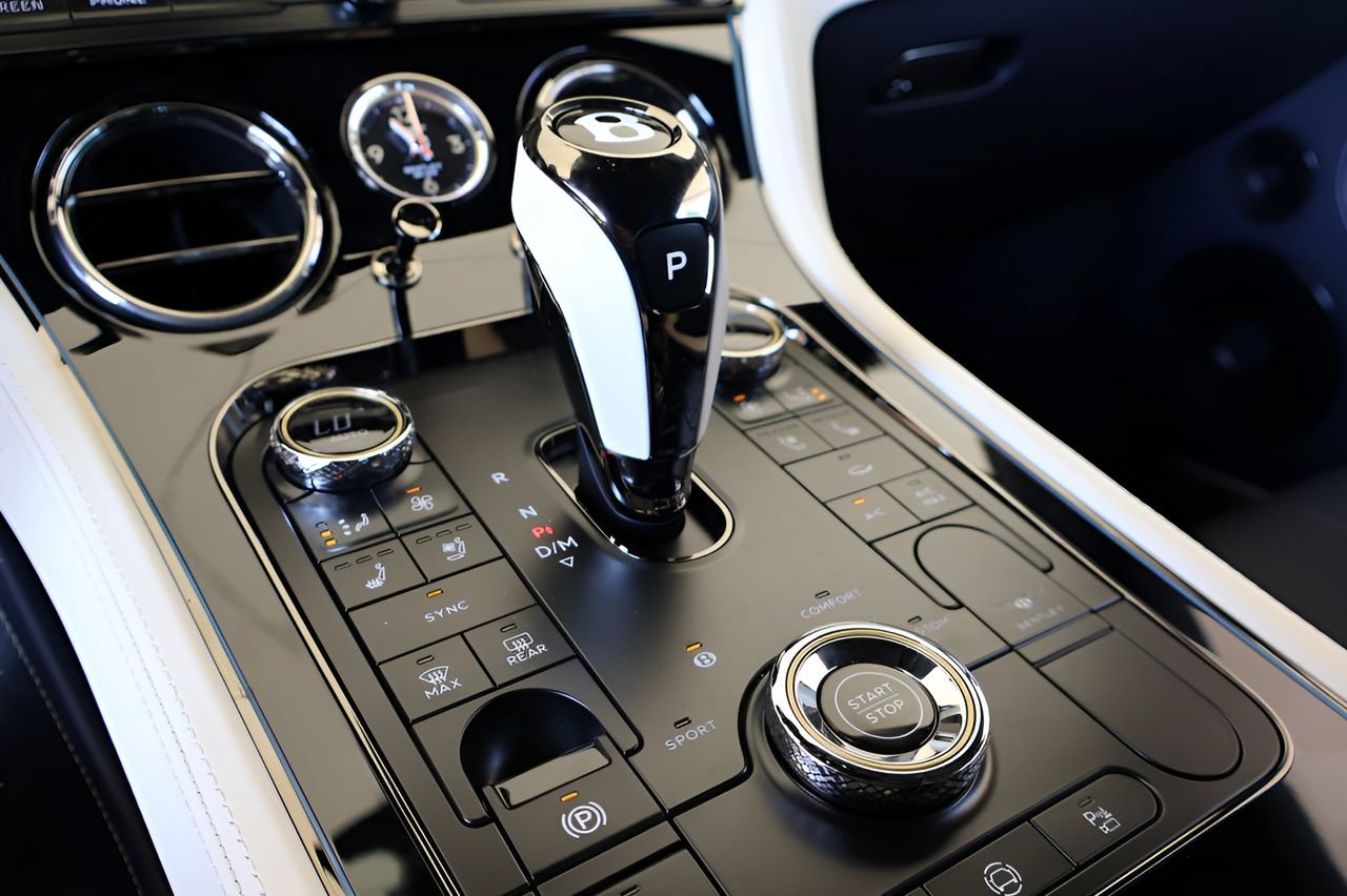 New 2026 Bentley Continental GT AWD/4WD image 32