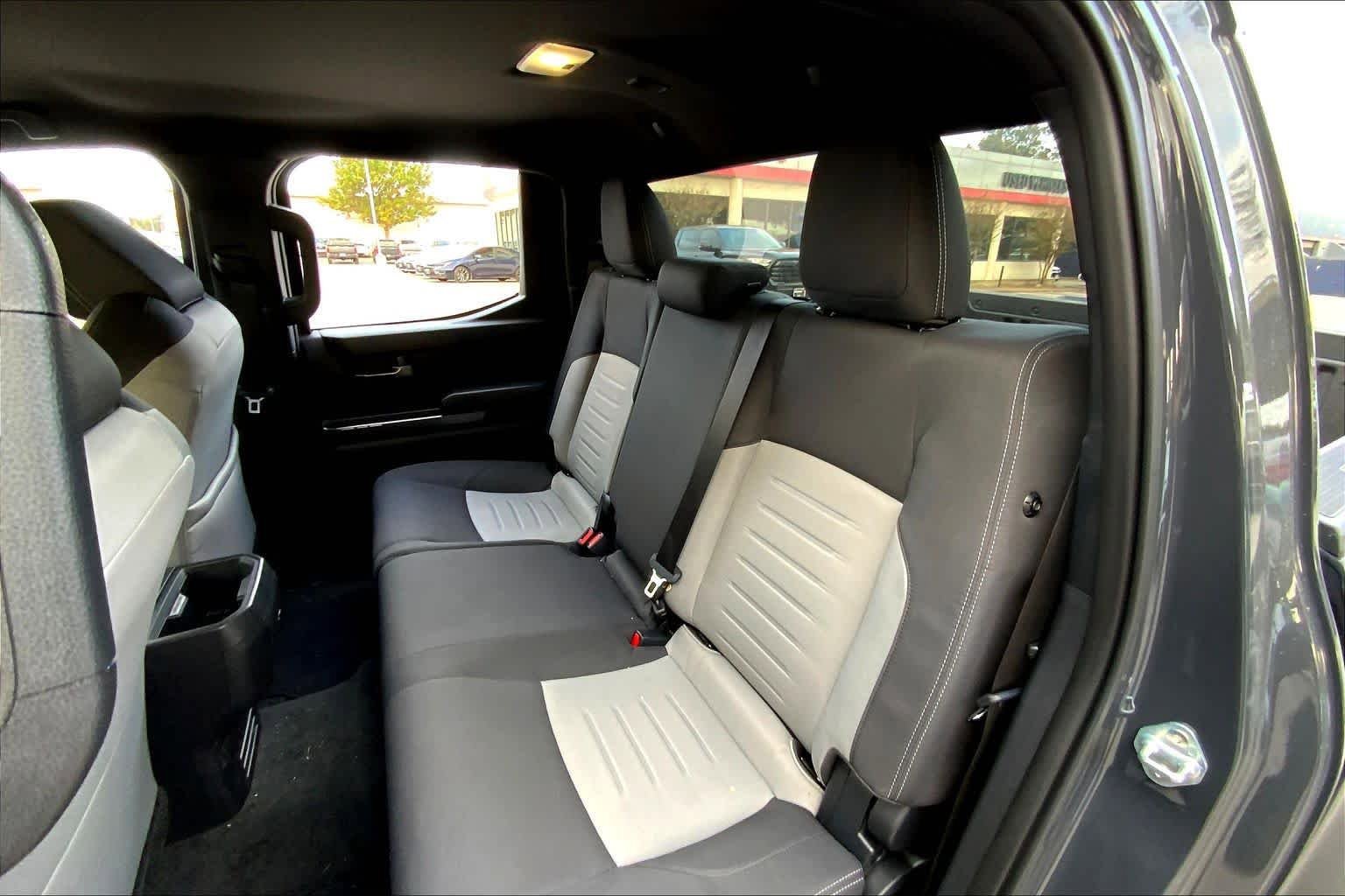 Used 2025 Toyota Tacoma TRD Sport AWD/4WD image 21