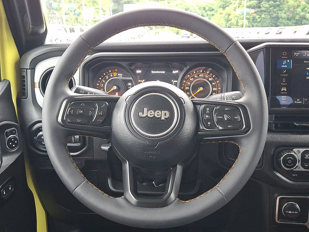 Used 2024 Jeep Gladiator Sport AWD/4WD image 45