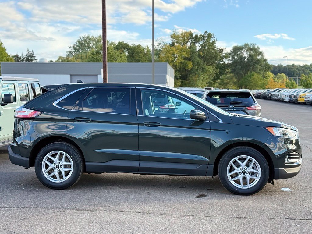 Certified 2024 Ford Edge SEL w/ Convenience Package AWD/4WD image 29