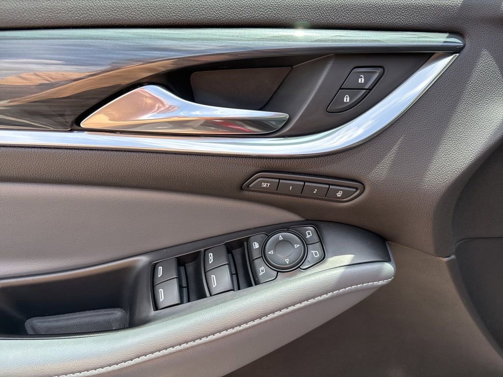 Used 2021 Buick Enclave Premium w/ Sun and Sites Package image 13