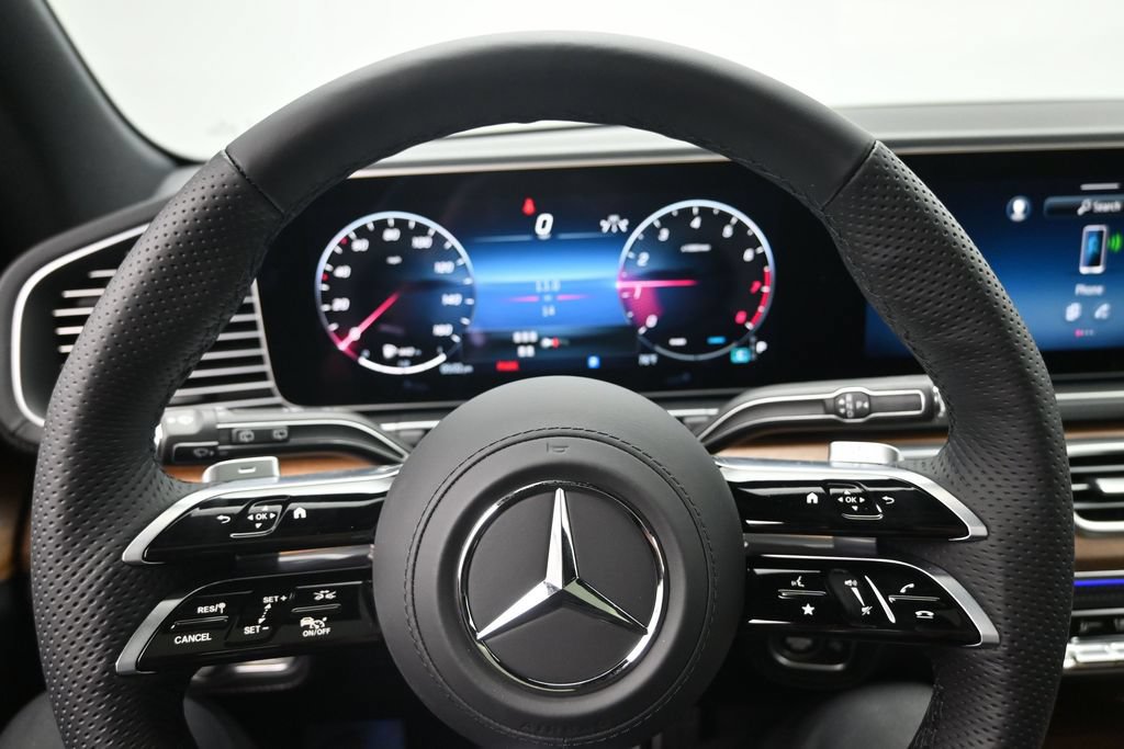New 2026 Mercedes-Benz GLS 580 4MATIC image 10
