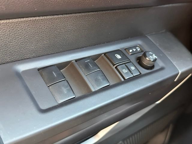 Used 2022 Toyota Prius XLE AWD/4WD image 17