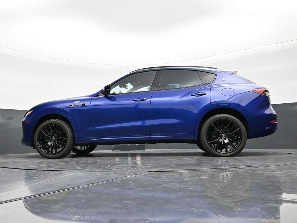 Used 2022 Maserati Levante GT image 27